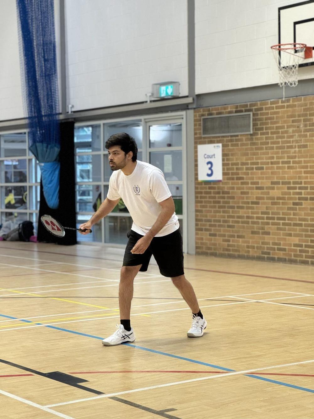 A Dropshot Folks player on court three
